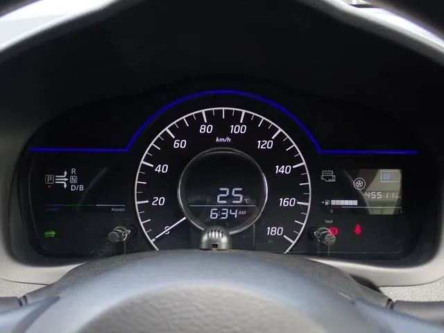 ニッサン　ノート