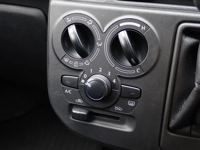 スズキ アルト 4WD