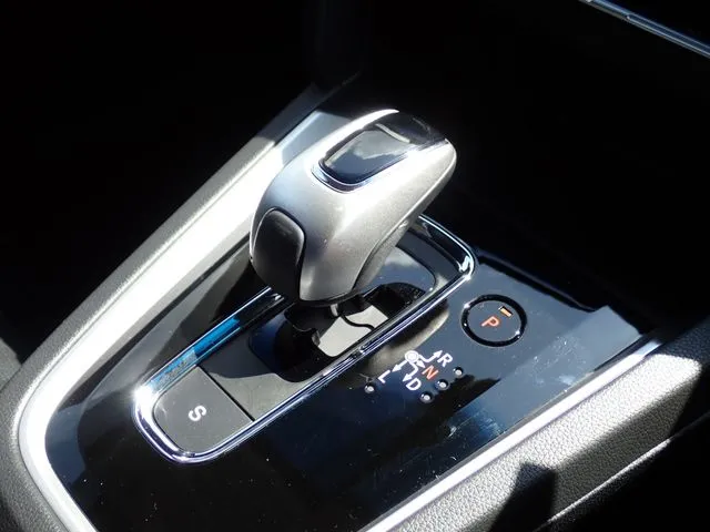 ホンダ　シャトル　ハイブリッド