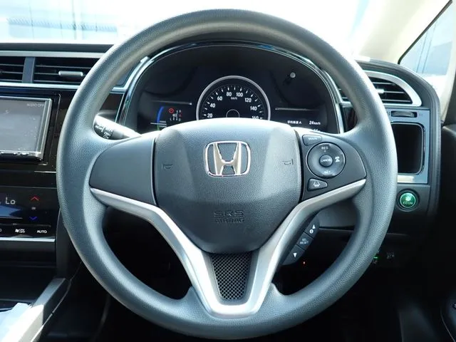 ホンダ　シャトル　ハイブリッド