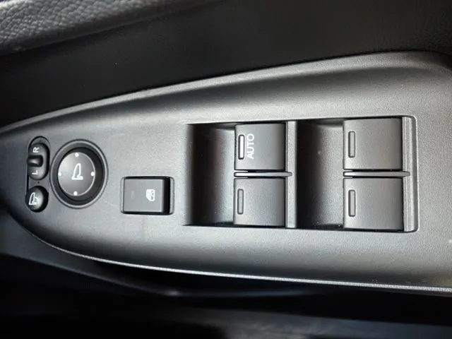 ホンダ　シャトル　ハイブリッド