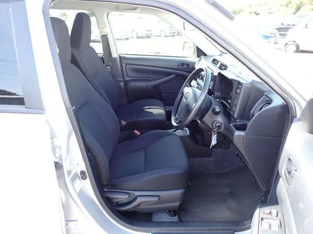 トヨタ　プロボックスバン　２ＷＤ