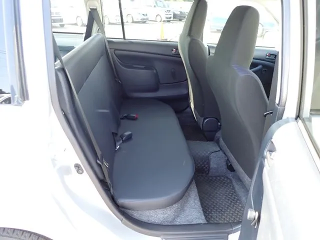 トヨタ　プロボックスバン　２ＷＤ