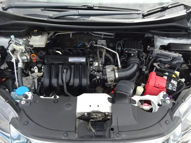 シャトル　ハイブリッド（ホンダ）の車両写真