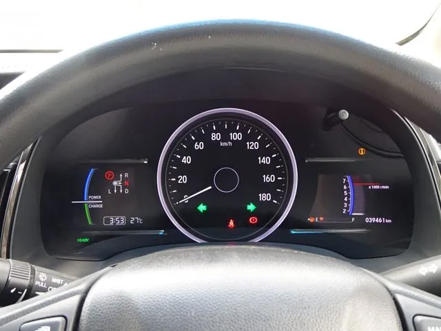 シャトル　ハイブリッド（ホンダ）の車両写真