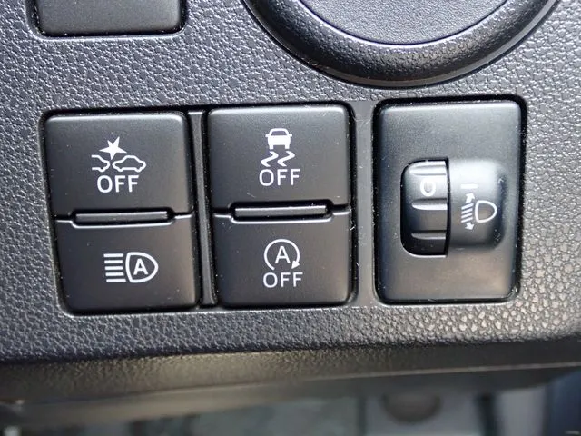 ダイハツ　ミラ　イース