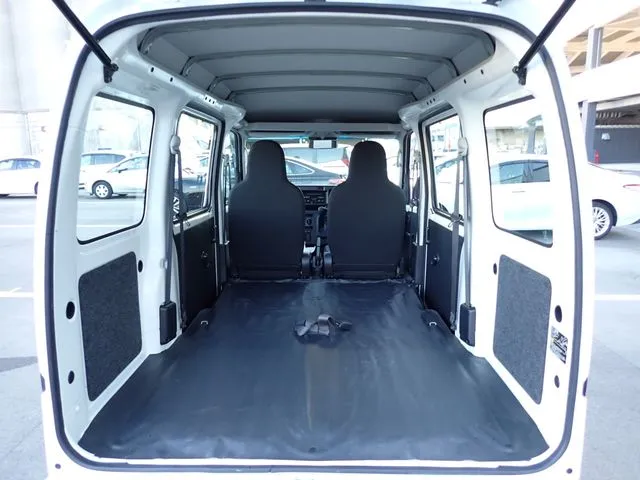 ハイゼットカーゴ（ダイハツ）の車両写真