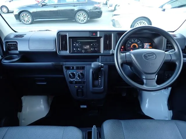 ハイゼットカーゴ（ダイハツ）の車両写真