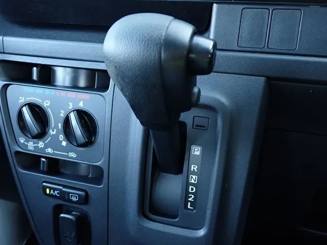 ハイゼットカーゴ（ダイハツ）の車両写真