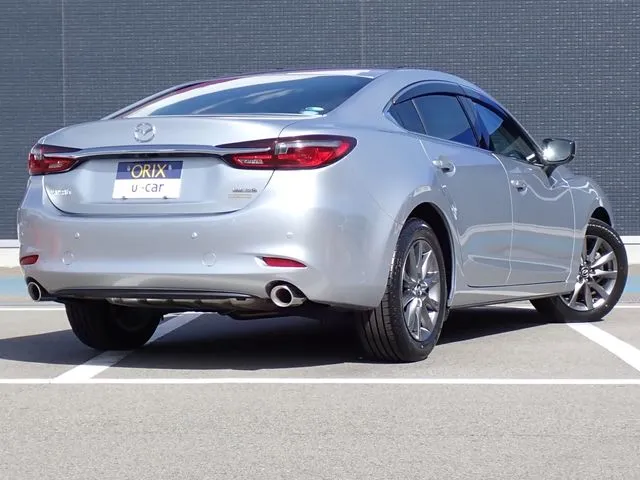 ＭＡＺＤＡ６　セダン（マツダ）の車両写真