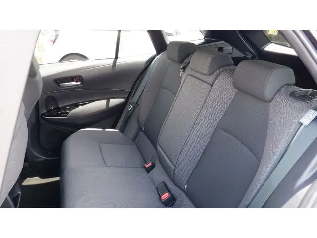 トヨタ　カローラ　ツーリング　ハイブリッド