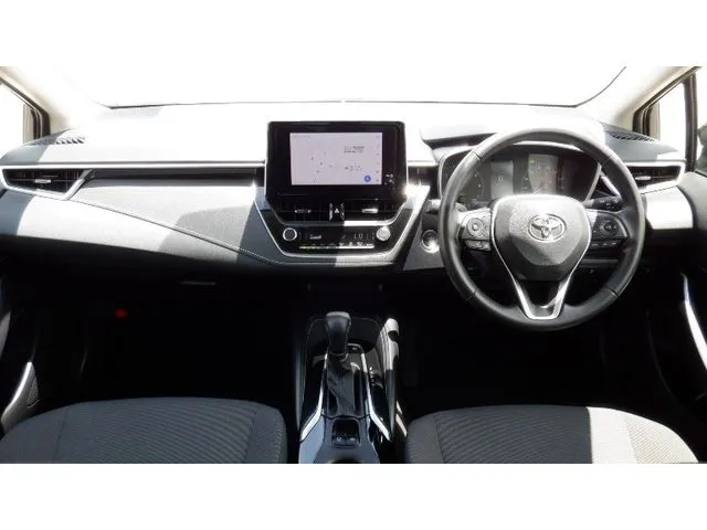 トヨタ　カローラ　ツーリング　ハイブリッド