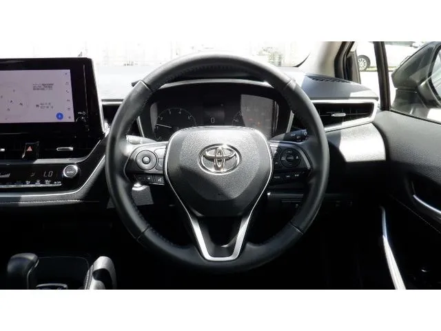 トヨタ　カローラ　ツーリング　ハイブリッド