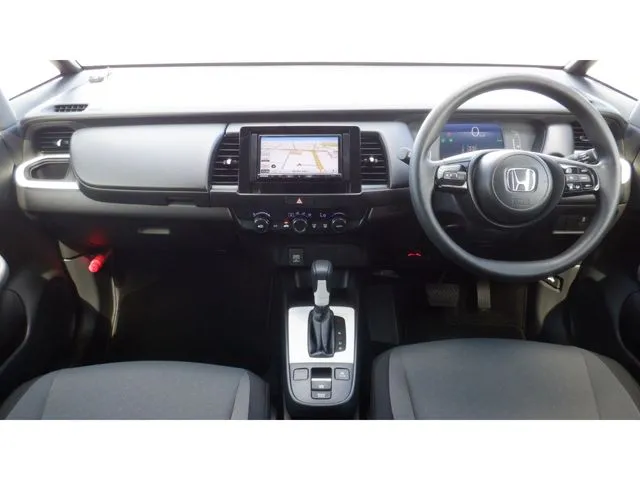 フィット　ｅ：ＨＥＶ（ホンダ）の車両写真