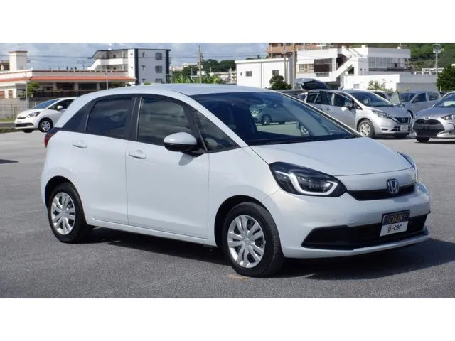 フィット　ｅ：ＨＥＶ（ホンダ）の車両写真