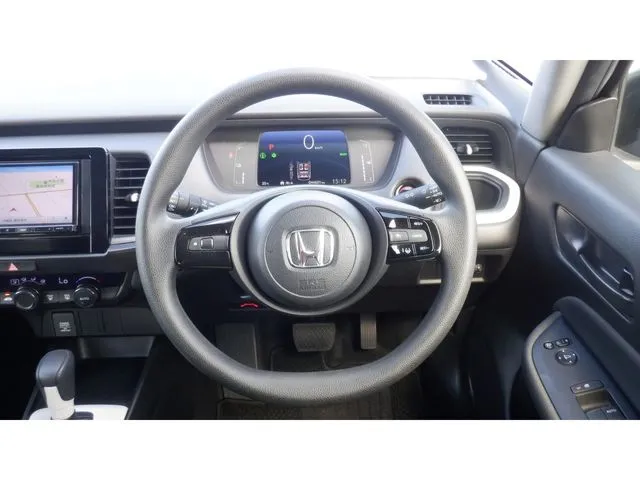 フィット　ｅ：ＨＥＶ（ホンダ）の車両写真