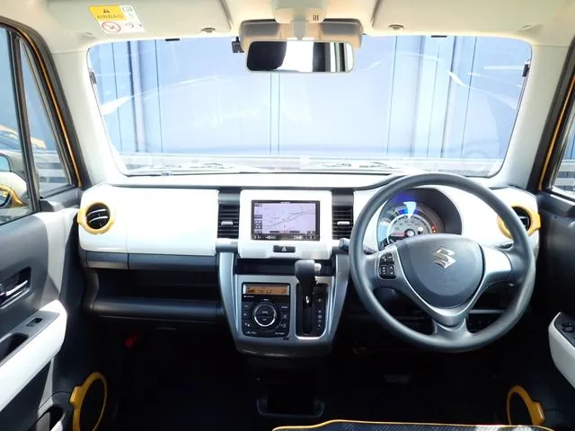 ハスラー（スズキ）の車両写真