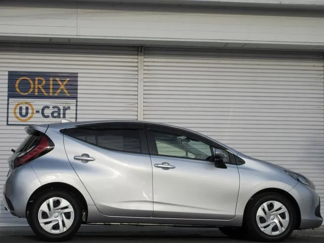 アクア(トヨタ)の車両写真