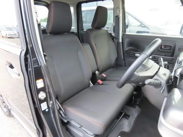 スペーシア　ギア（スズキ）の車両写真