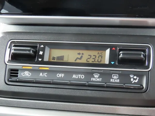 スペーシア　ギア（スズキ）の車両写真