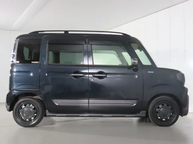 スペーシア　ギア（スズキ）の車両写真