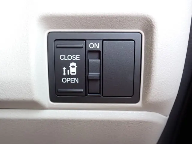 ホンダ　Ｎ　ＢＯＸ