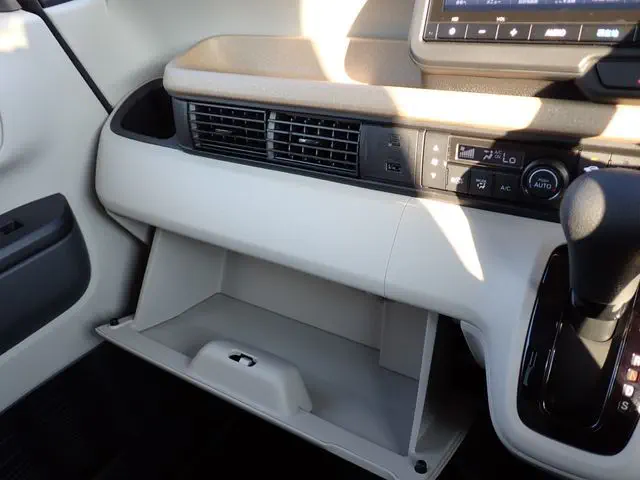 ホンダ　Ｎ　ＢＯＸ