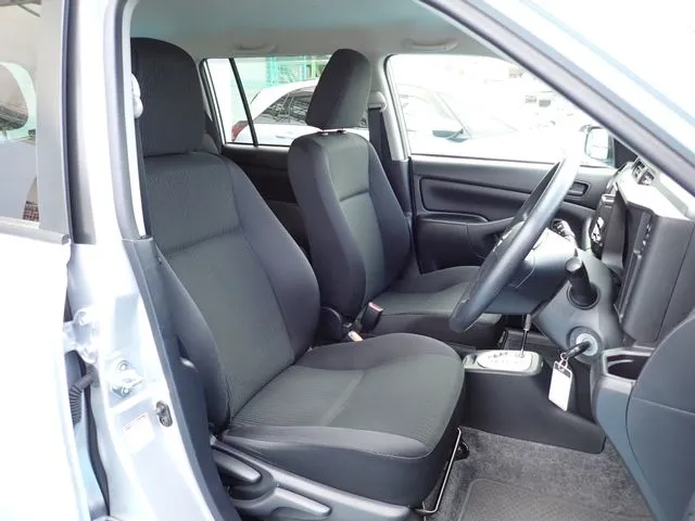 トヨタ　サクシードバン　２ＷＤ