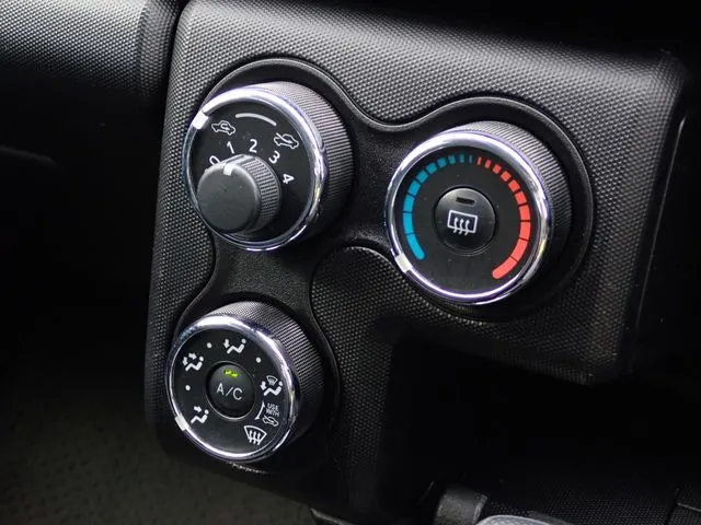 トヨタ　サクシードバン　２ＷＤ