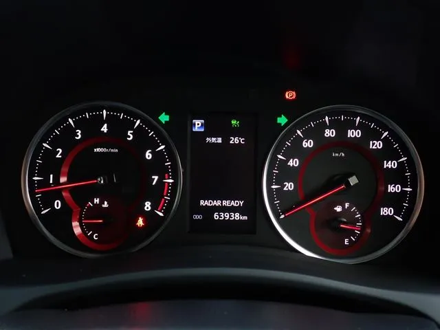 トヨタ　アルファード　４ＷＤ