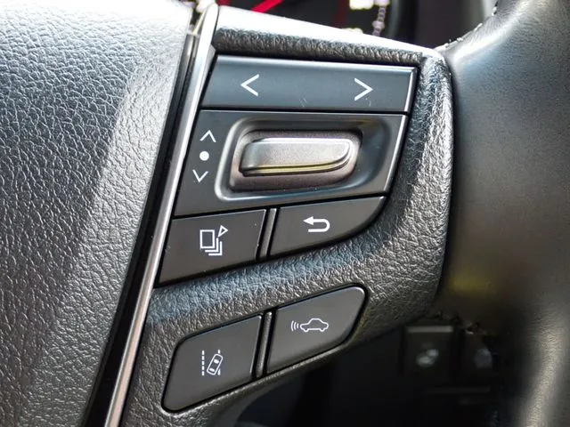 トヨタ　アルファード　４ＷＤ