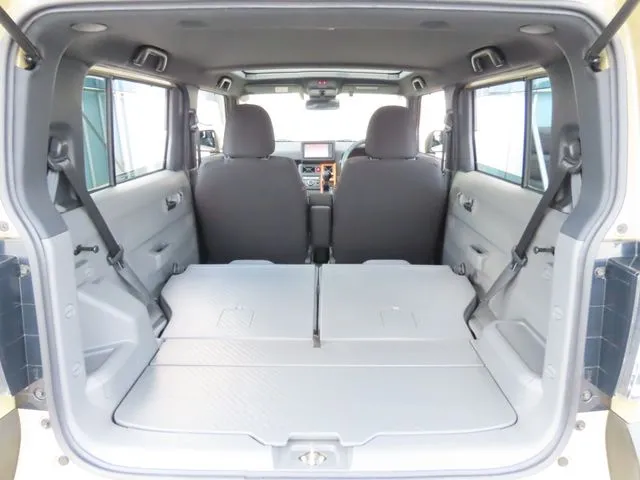 タフト（ダイハツ）の車両写真