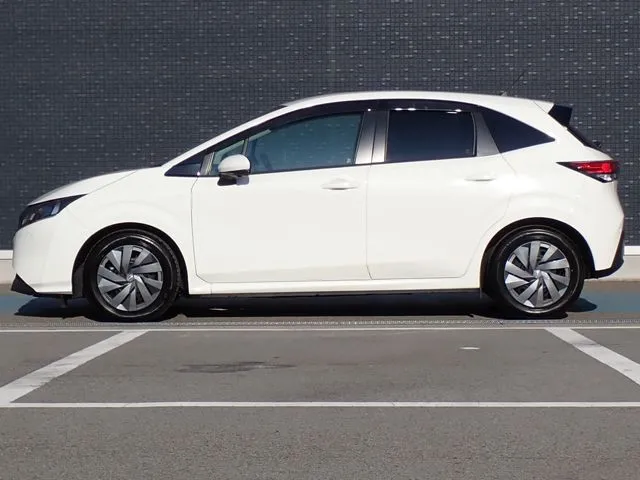 ノート(ニッサン)の車両写真