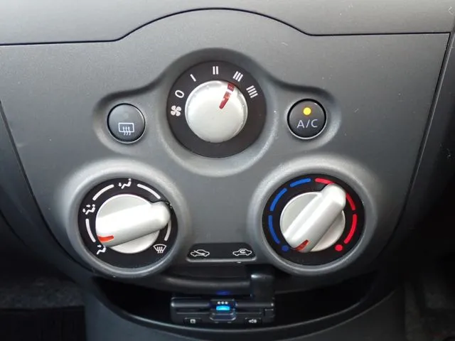 ノート（ニッサン）の車両写真