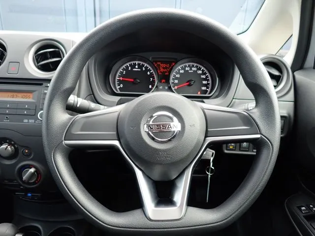 ノート（ニッサン）の車両写真