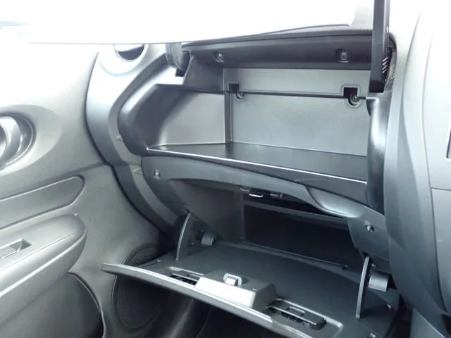 ノート（ニッサン）の車両写真