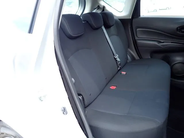 ノート（ニッサン）の車両写真