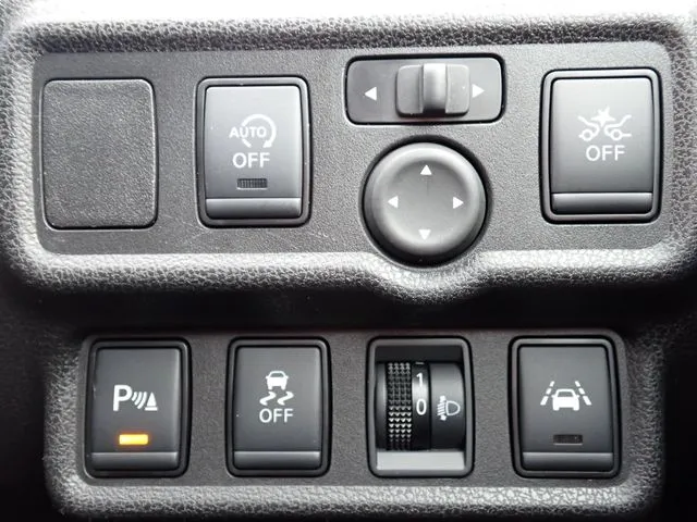 ノート（ニッサン）の車両写真