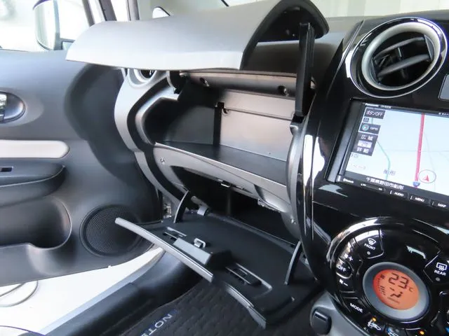 ノート（ニッサン）の車両写真