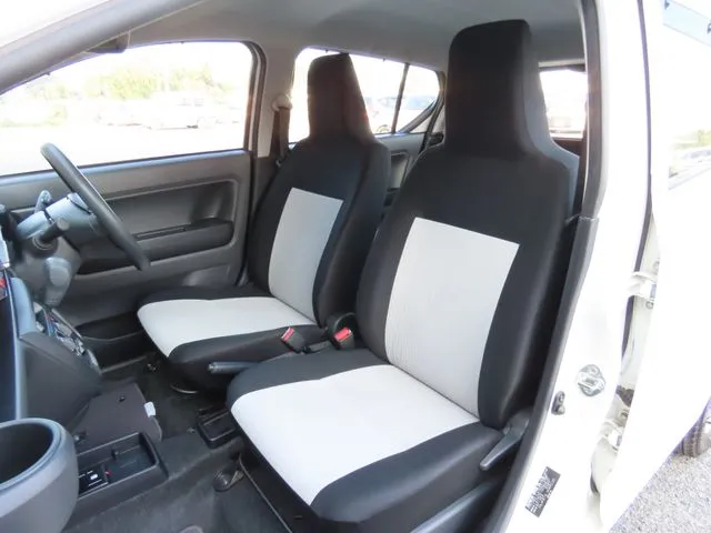 ミラ　イース（ダイハツ）の車両写真