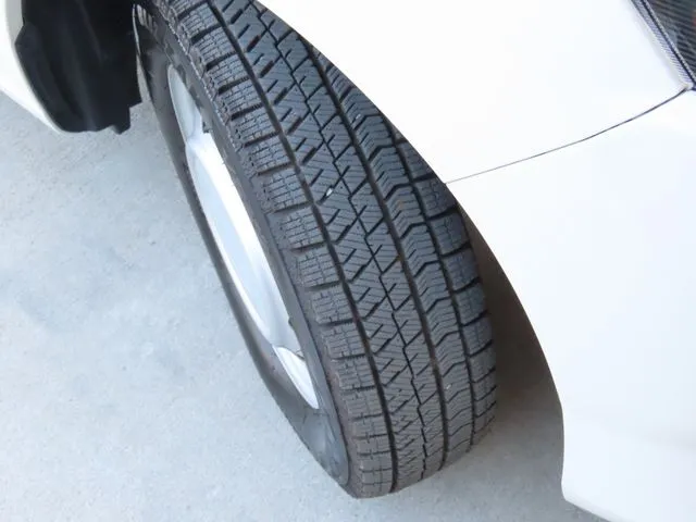 ミラ　イース（ダイハツ）の車両写真