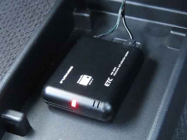 ミラ　イース（ダイハツ）の車両写真