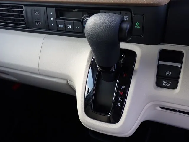 ホンダ　Ｎ　ＢＯＸ