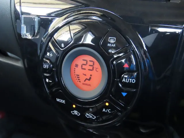 ノート（ニッサン）の車両写真