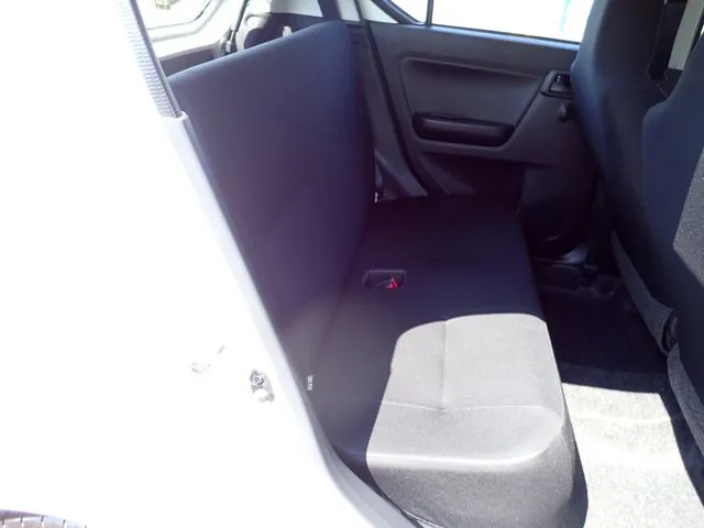 ミラ　イース（ダイハツ）の車両写真