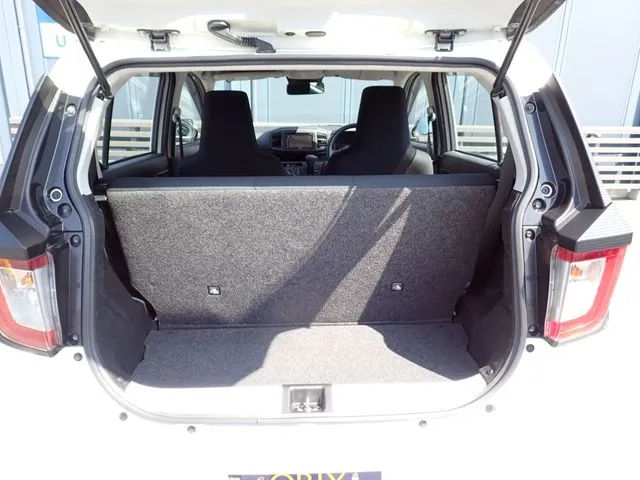 ミラ　イース（ダイハツ）の車両写真