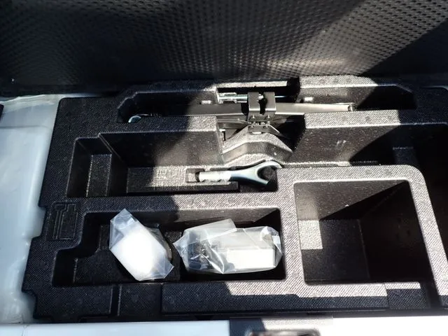 ミラ　イース（ダイハツ）の車両写真