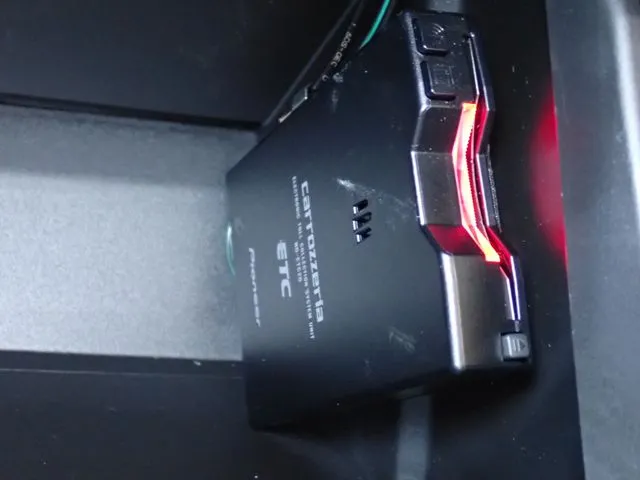 ミラ　イース（ダイハツ）の車両写真