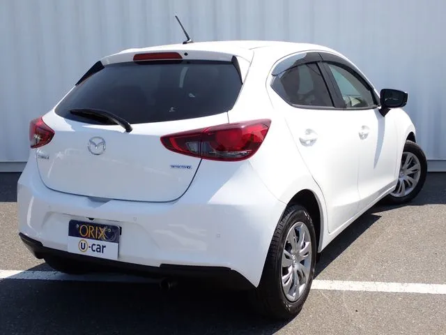 マツダ MAZDA2
