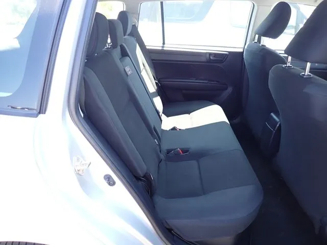 トヨタ　カローラフィールダー　ハイブリッド